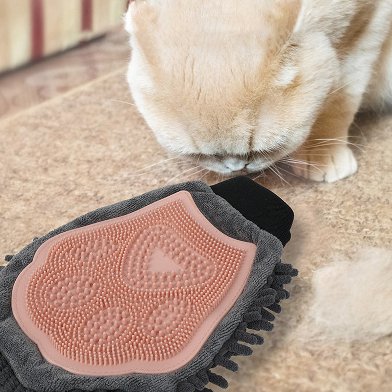 All-in-One Pet Grooming Glove – Clean, Massage, Relax